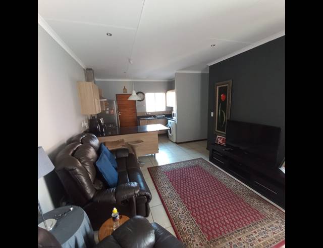 3 BEDROOM SIMPLEX TO LET IN MOOIKLOOF RIDGE